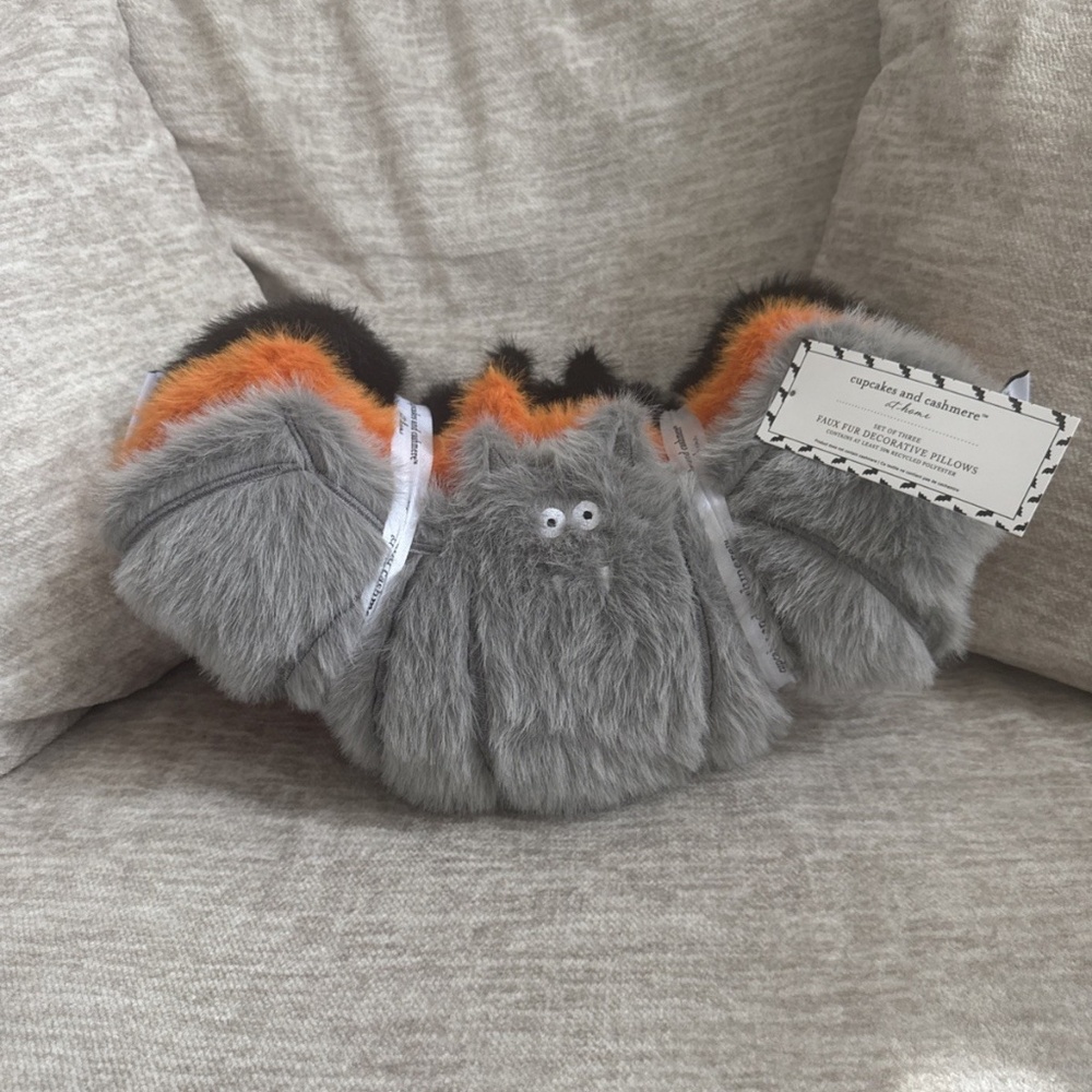 Cupcakes & Cashmere Halloween Faux Fur Bat Pillows - Set Of 3 NWT